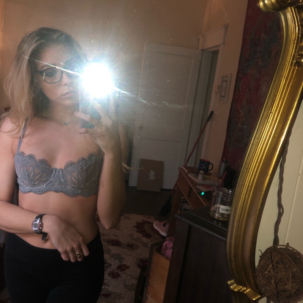 Victoria’s Secret Eyelash lacy bra